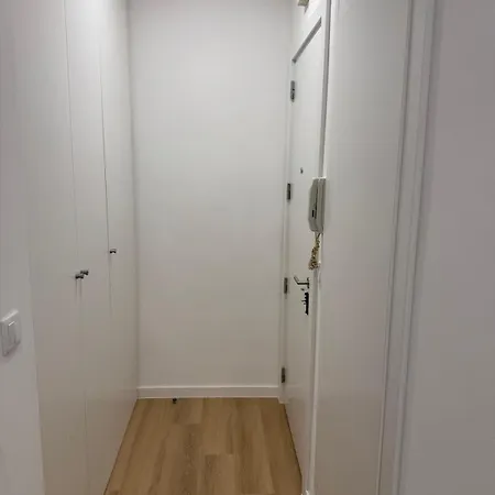 The Crow Ajuda Ii Apartment *